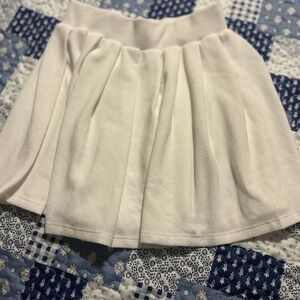 Elegant White Pleated Skirt
